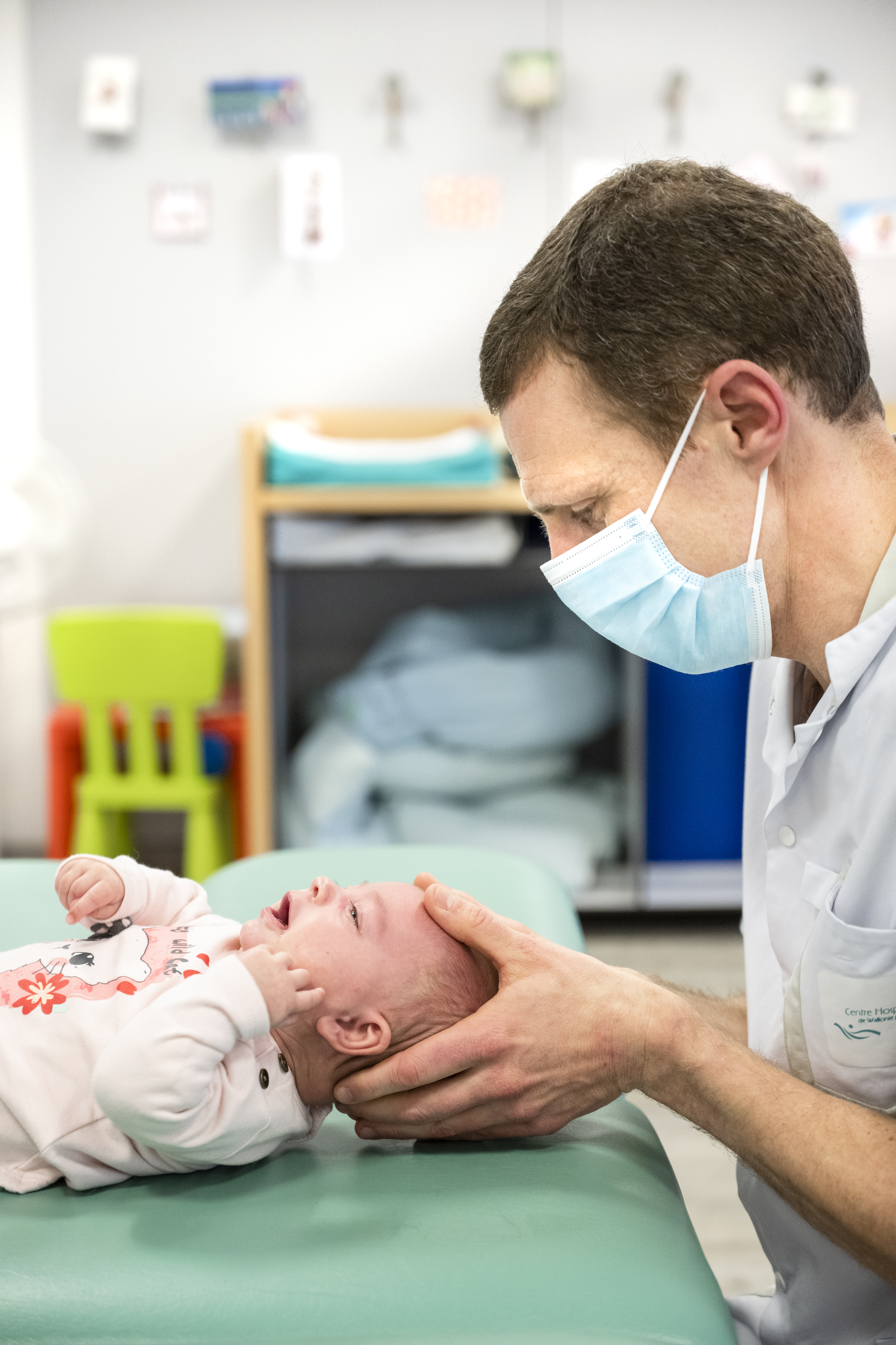 L’ostéopathie, pour favoriser le bien-être des bébés et des mamans à Tournai 6